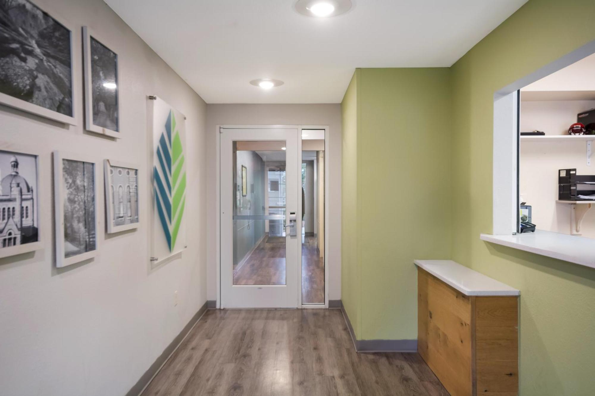 Woodspring Suites Macon North מראה חיצוני תמונה