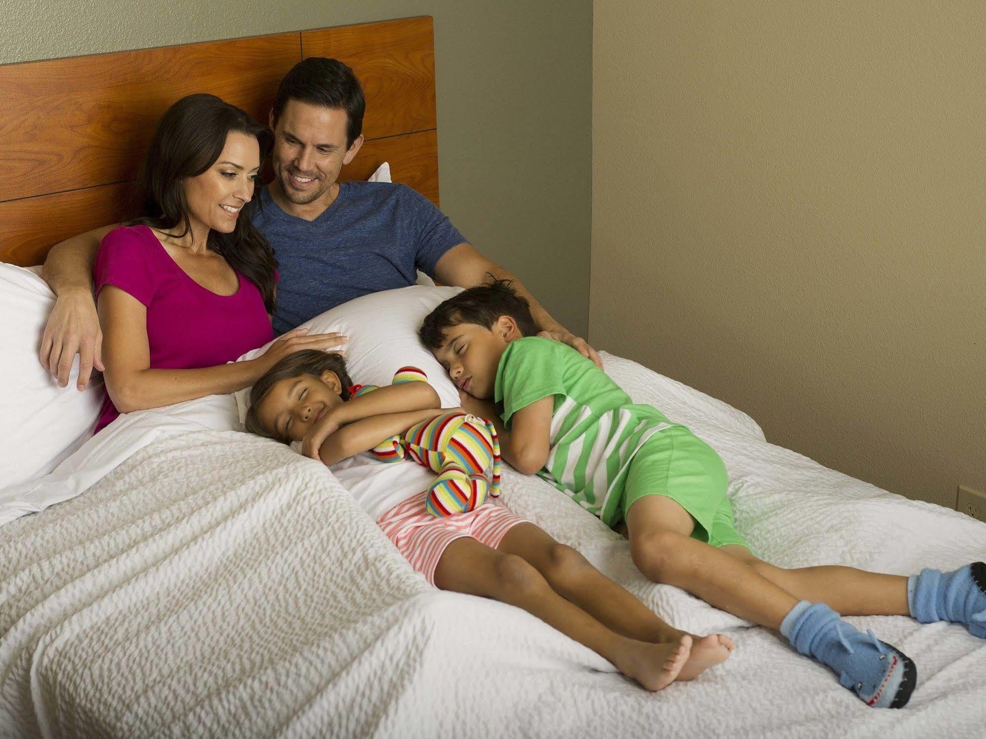 Woodspring Suites Macon North מראה חיצוני תמונה